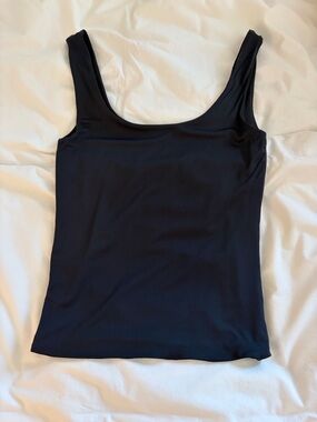 Women's Black Scoop Neck Tank Top